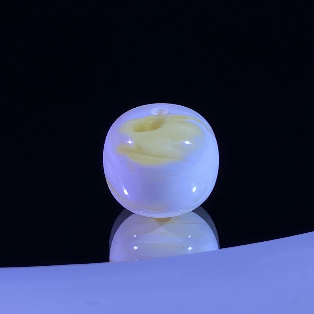 11.1mm金漆白拉丝透金溶洞蜜蜡老型 又白又妖！