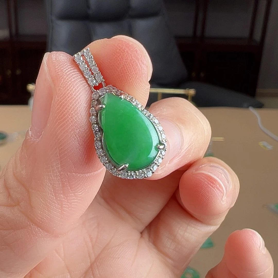 翡翠银S925镶嵌颈饰吊坠