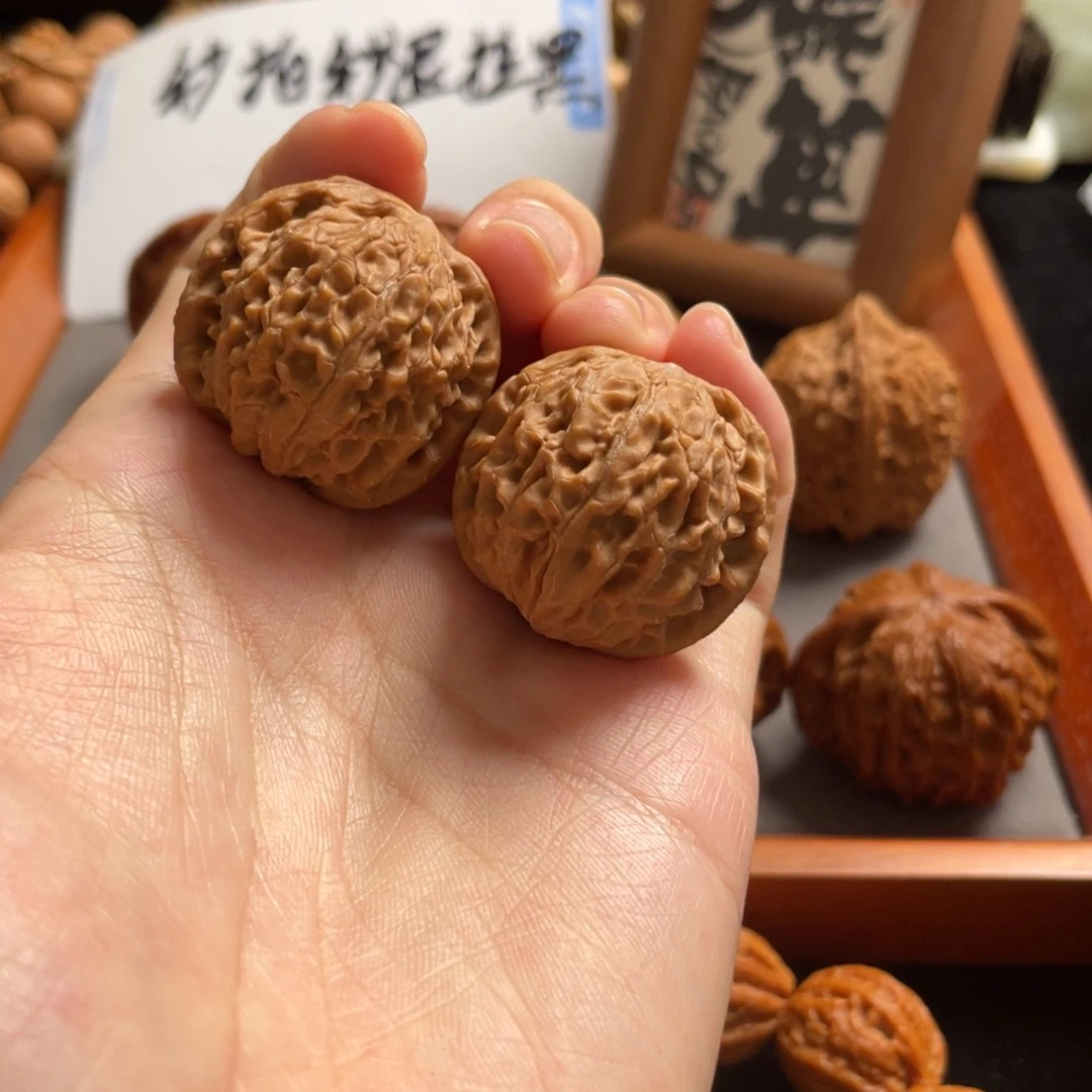 文玩核桃吊坠小龙眼31全品