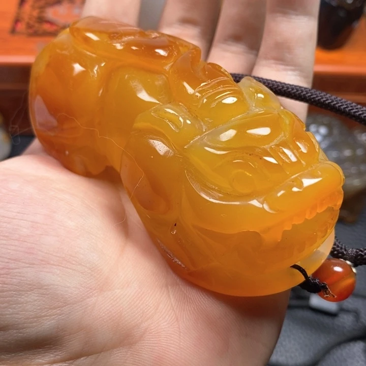 三***辛玛瑙/玉髓吊坠未镶嵌