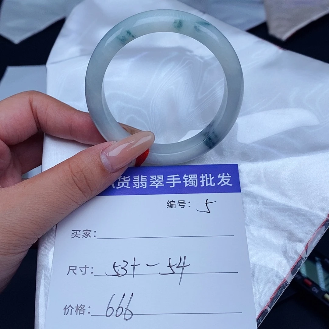 翡翠未镶嵌手镯百元手镯默认瑕疵