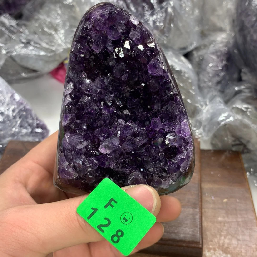 紫晶大型摆件（非配饰）未镶嵌