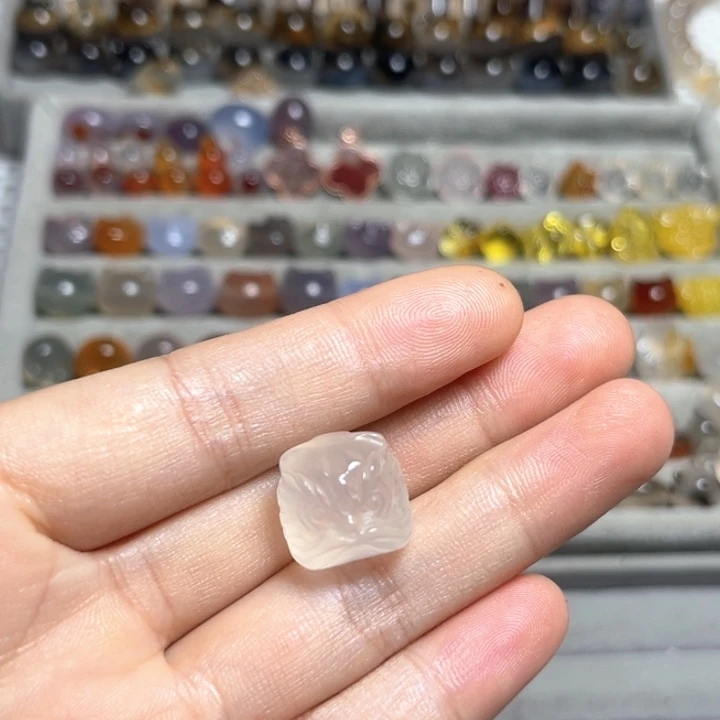 合金颈饰玛瑙/玉髓