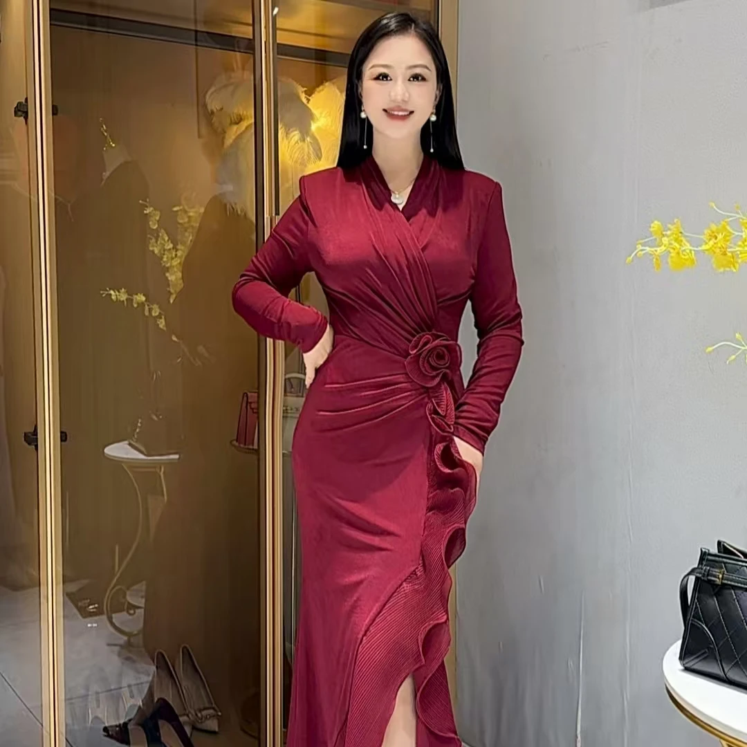 2025施施春秋款女装玫瑰开叉气质优雅V领针织压褶斜裁连衣裙9886