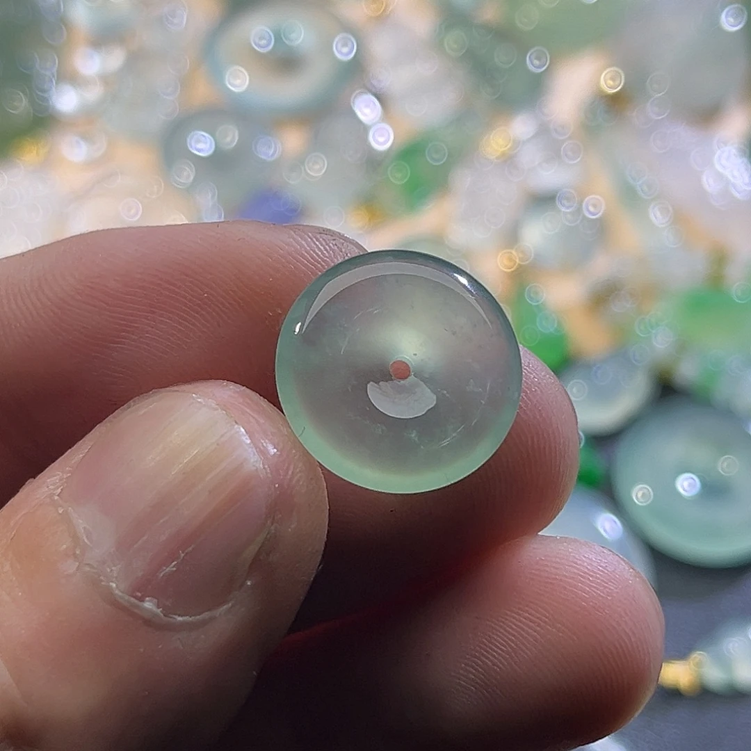 翡翠未镶嵌吊坠(不含链)翡翠