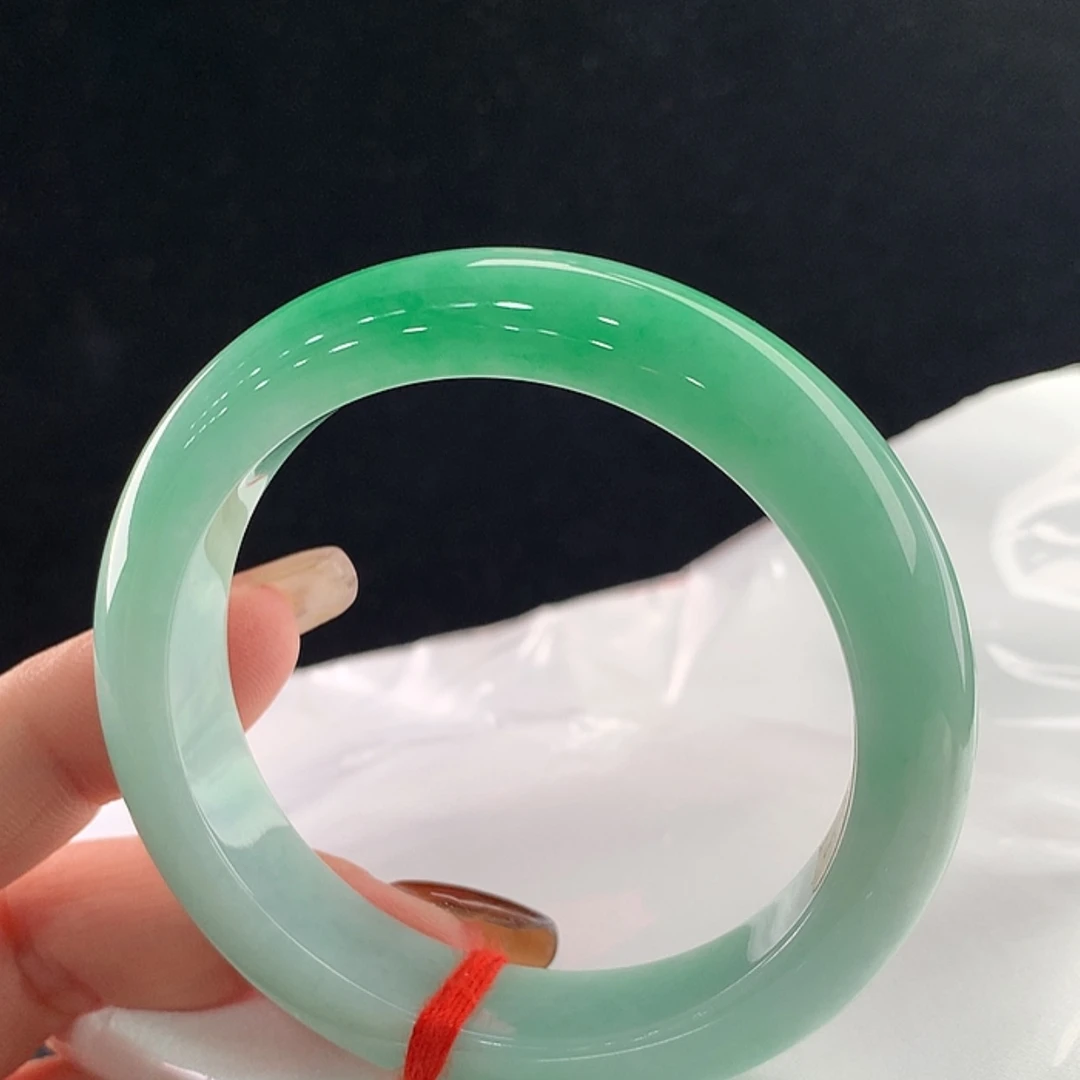 【闪购商品】未镶嵌手镯翡翠55.5，55/56