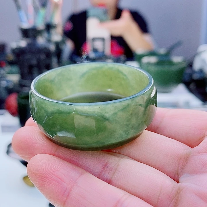 未镶嵌和田玉（青玉）把件微瑕