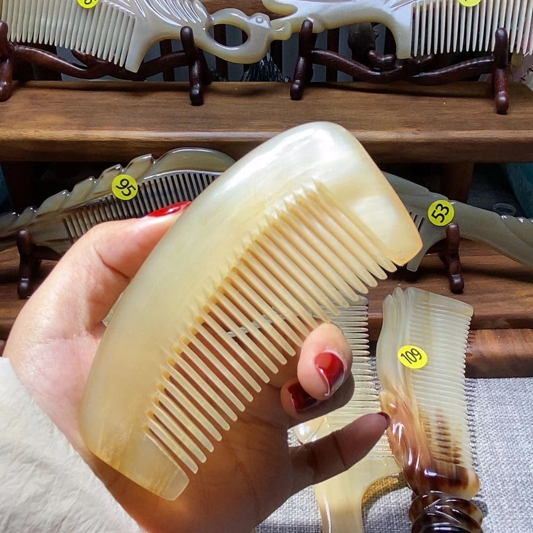 48 枫叶牛角梳牛角梳