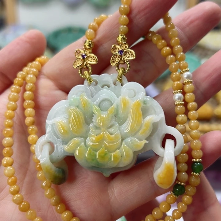 颈饰未镶嵌翡翠吊坠