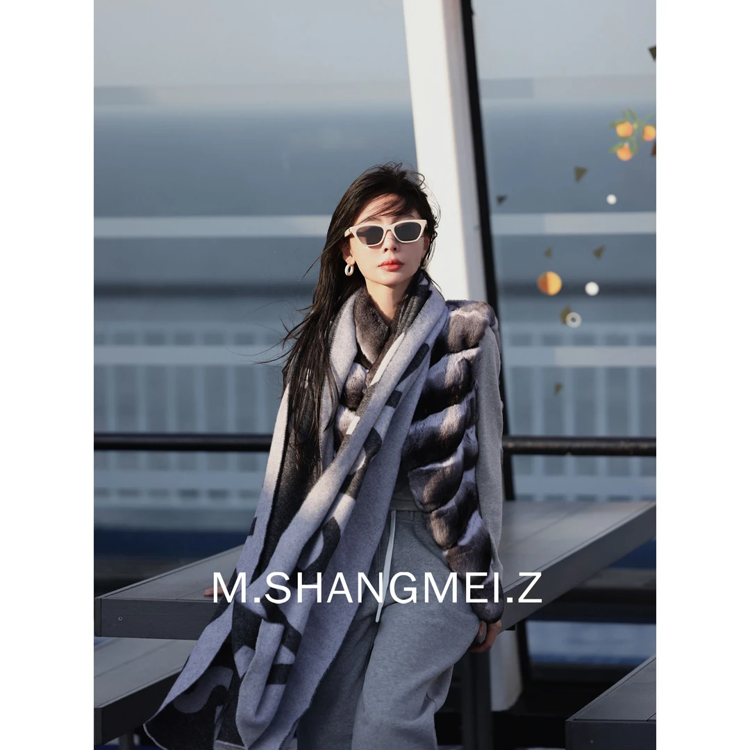 M.SHANGMEI.Z/沐熙【无冕之王】美大哥青紫蓝龙猫皮草马夹X082926