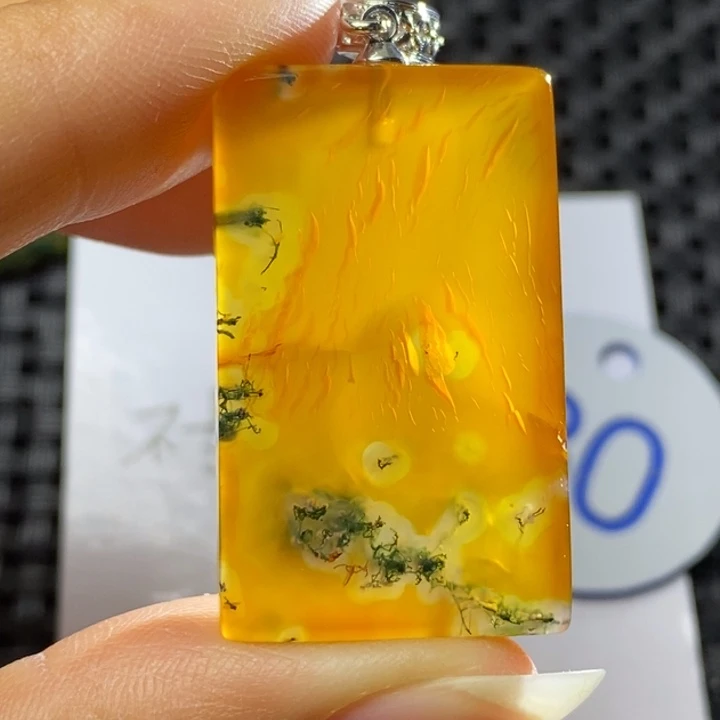 未镶嵌颈饰玛瑙/玉髓正**存