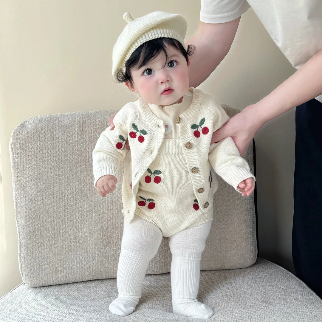 拉果拉多巴胺宝宝穿搭秋冬婴儿纯棉毛线针织衫外套背带包屁衣套装