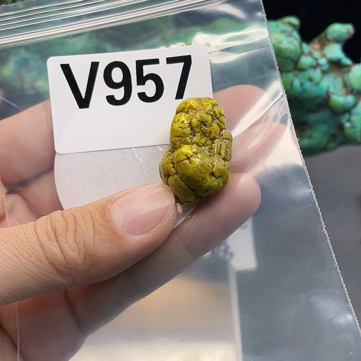 湖北十堰原矿绿小松