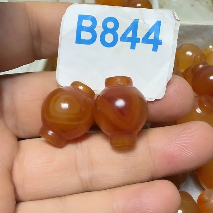 ****涛玛瑙/玉髓未镶嵌颈饰
