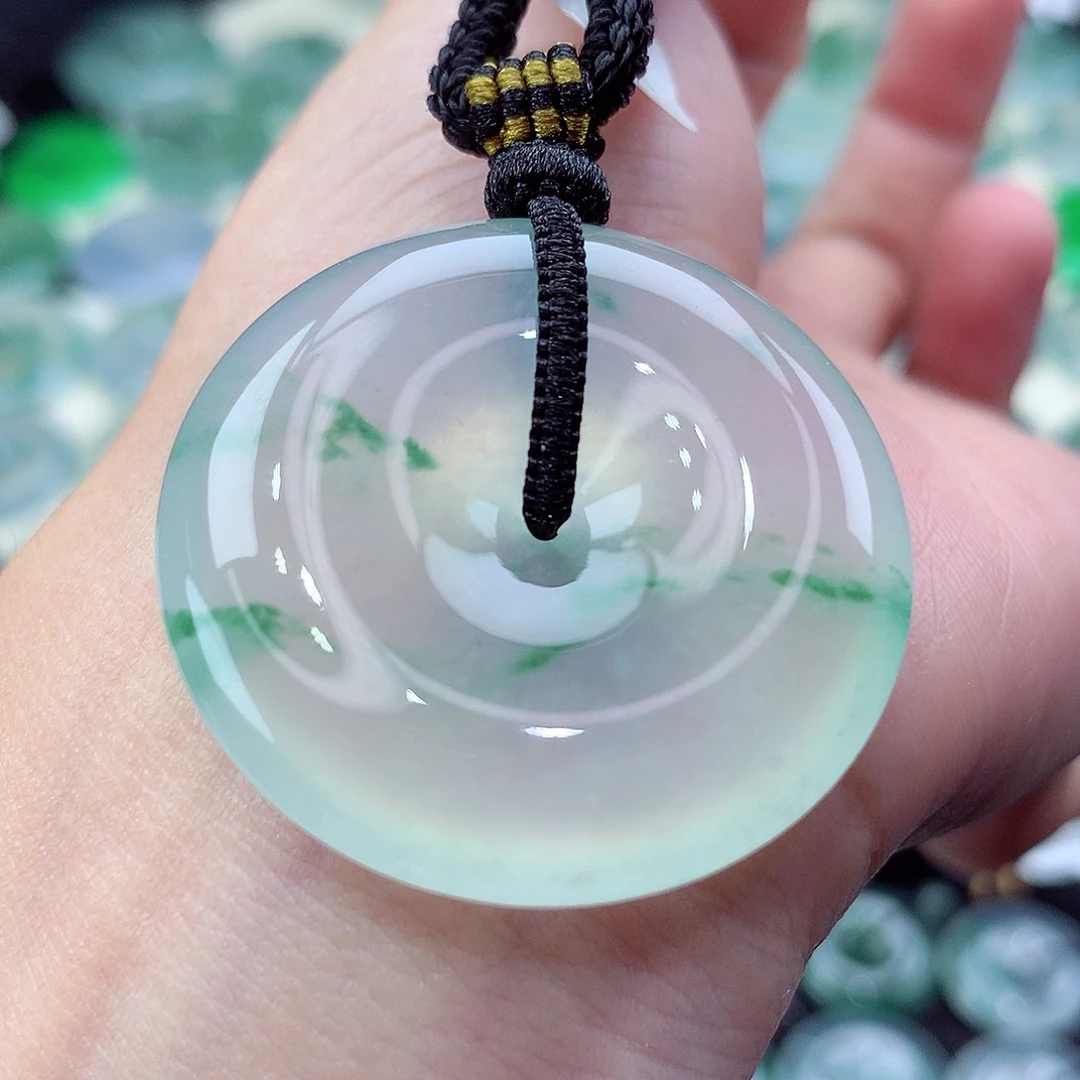 颈饰未镶嵌翡翠编号65。尺寸35.4-8.3