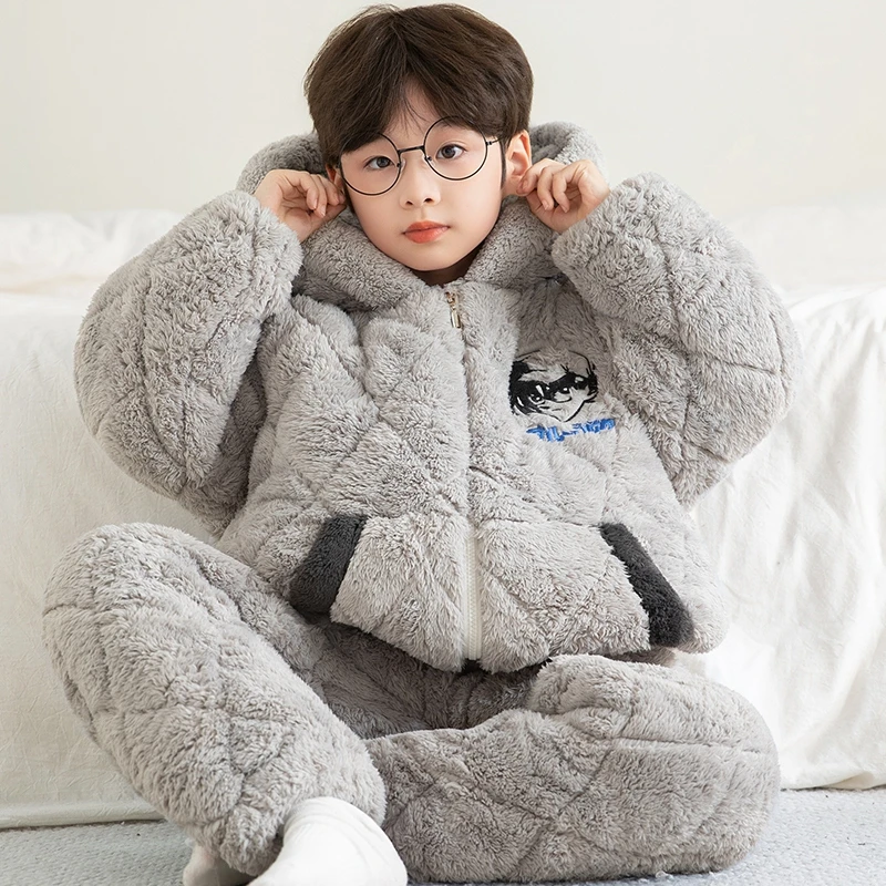 2025新款儿童睡衣冬季法兰绒加厚三层夹棉男童家居服外穿珊瑚绒冬