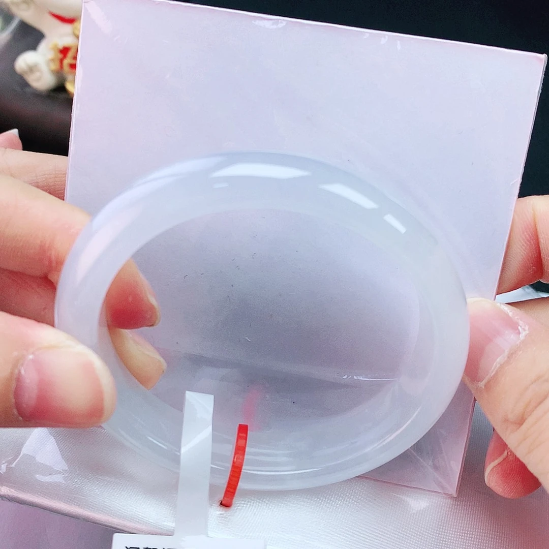 翡翠手镯未镶嵌54贵