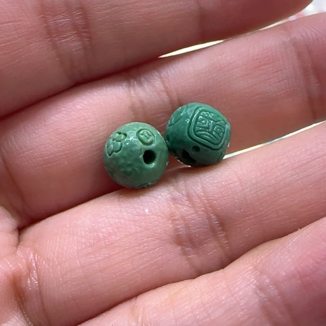 绿松石配饰未镶嵌