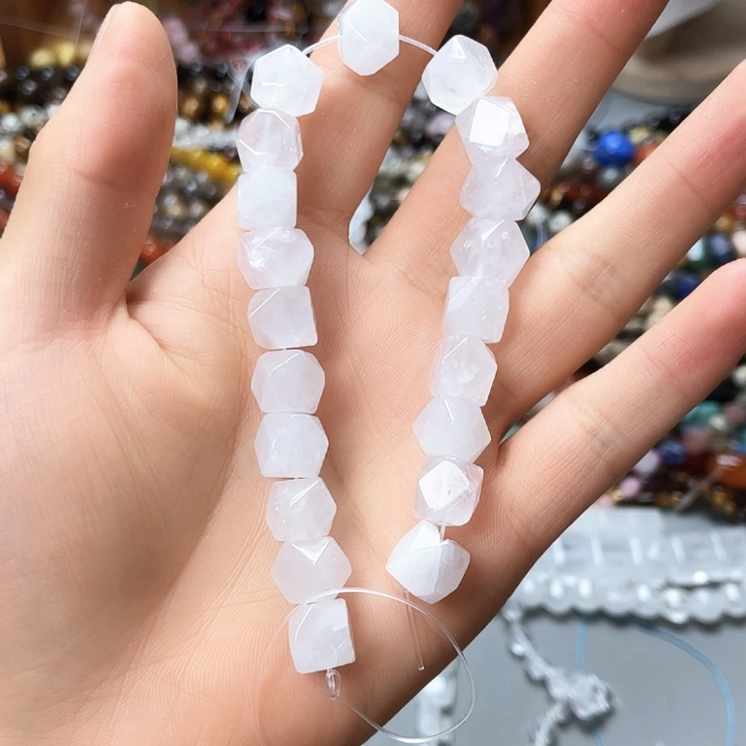 玛瑙/玉髓未镶嵌珠宝半成品10×10白水冲角20颗