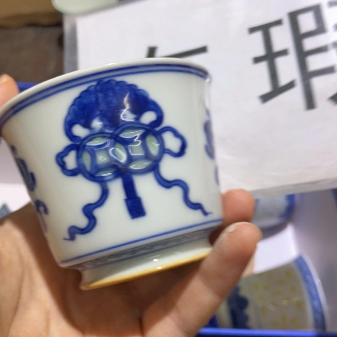 摘***行陶瓷艺术品的制作