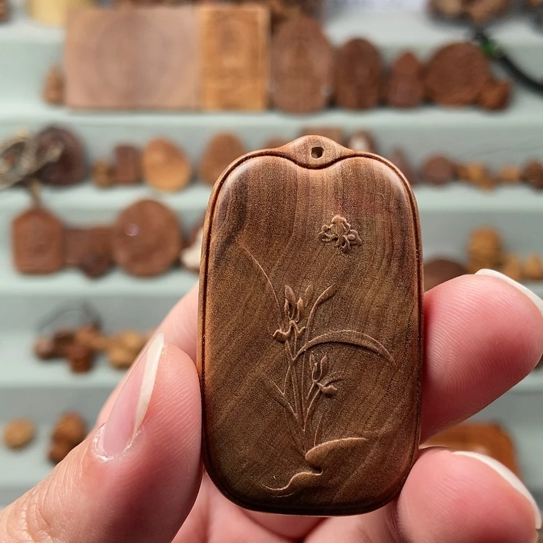 檀香木无事牌暖****y微瑕福利