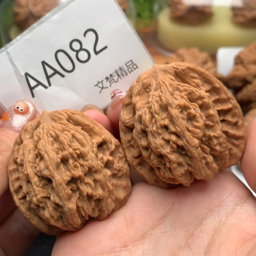 文玩核桃把件全品虎头43