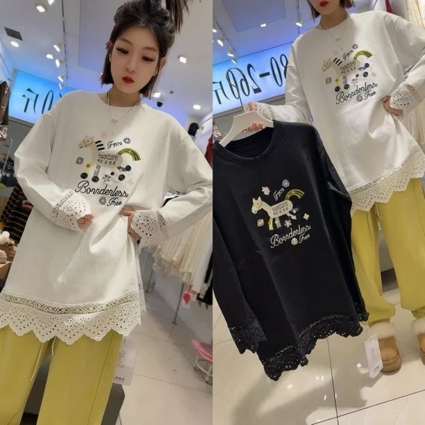 5208刺绣小马花边大T（衣长80左右）
