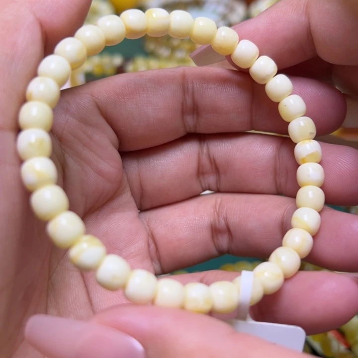 蜜蜡未镶嵌珠宝奇石