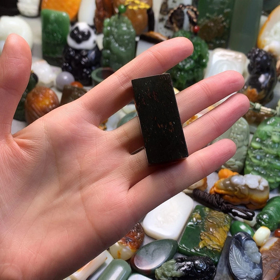 颈饰未镶嵌和田玉C****y