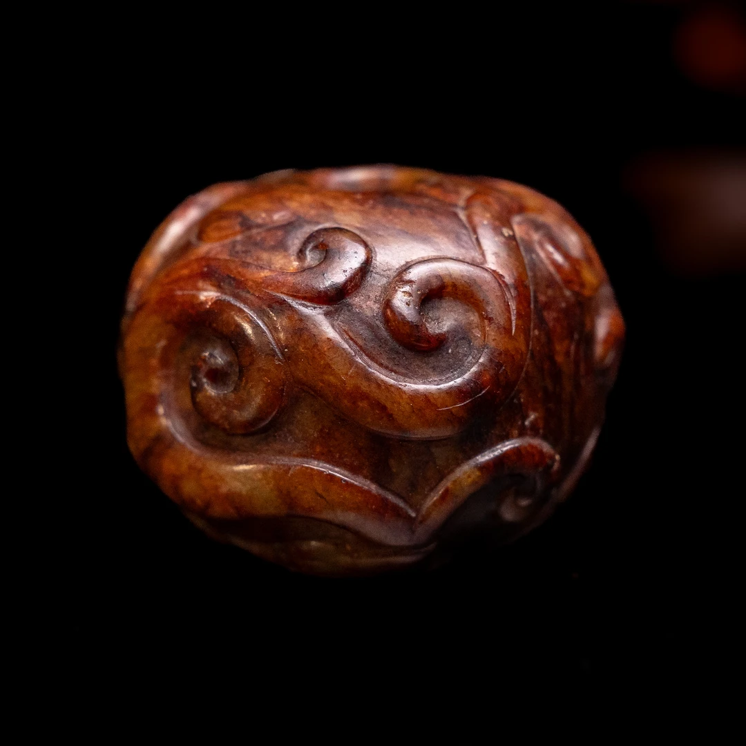 明代和田玉龙纹玉珠