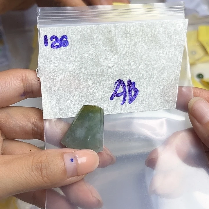 未镶嵌定制翡翠不退