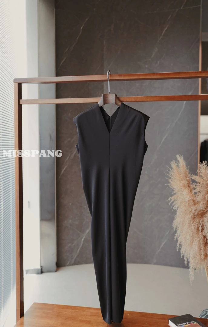 气质英伦风格连衣裙