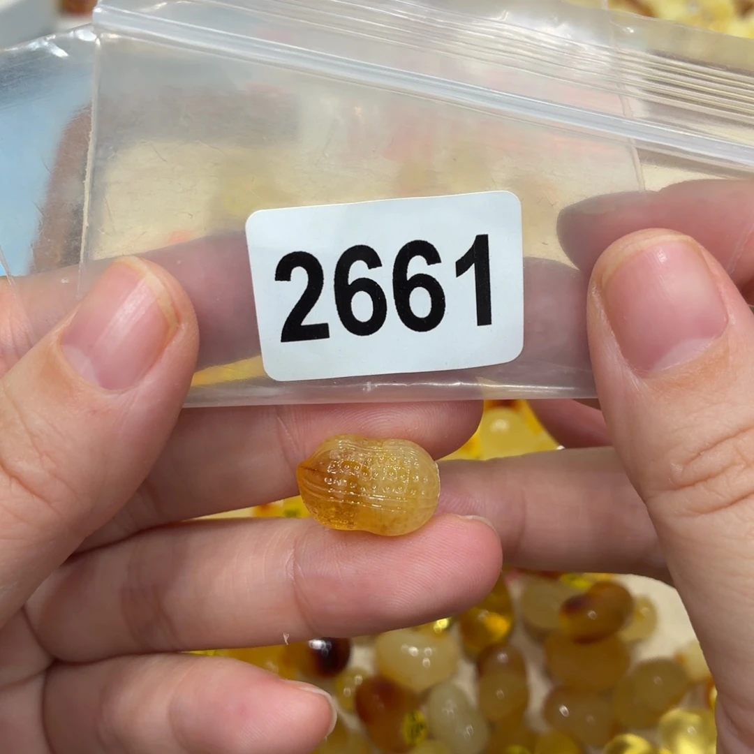 琥珀未镶嵌珠宝奇石