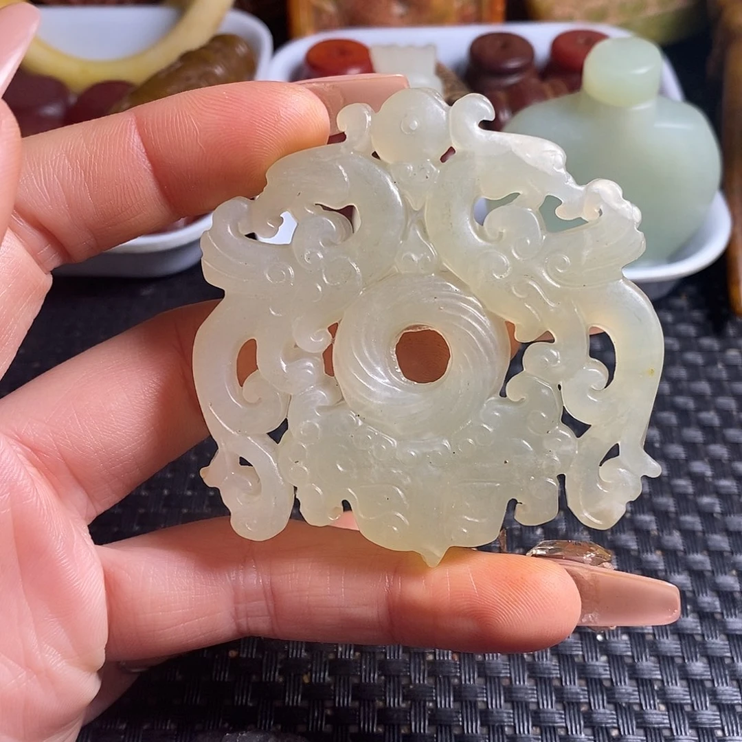 岫玉未镶嵌珠宝奇石