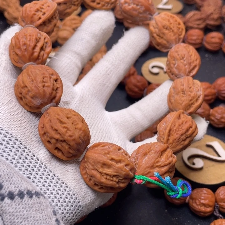 文玩核桃手串大白菜