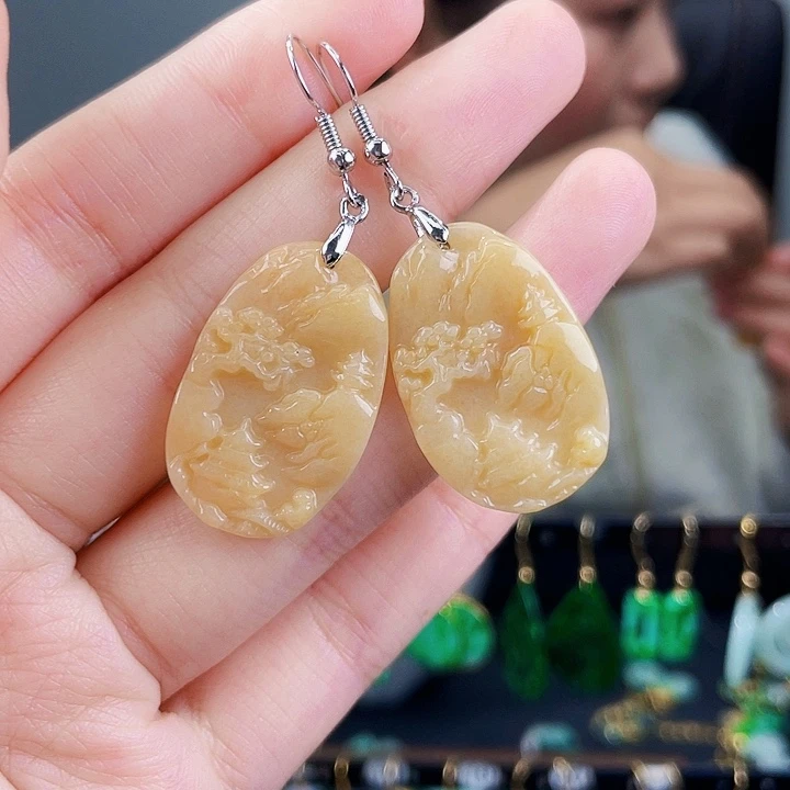 翡翠耳饰未镶嵌饰品