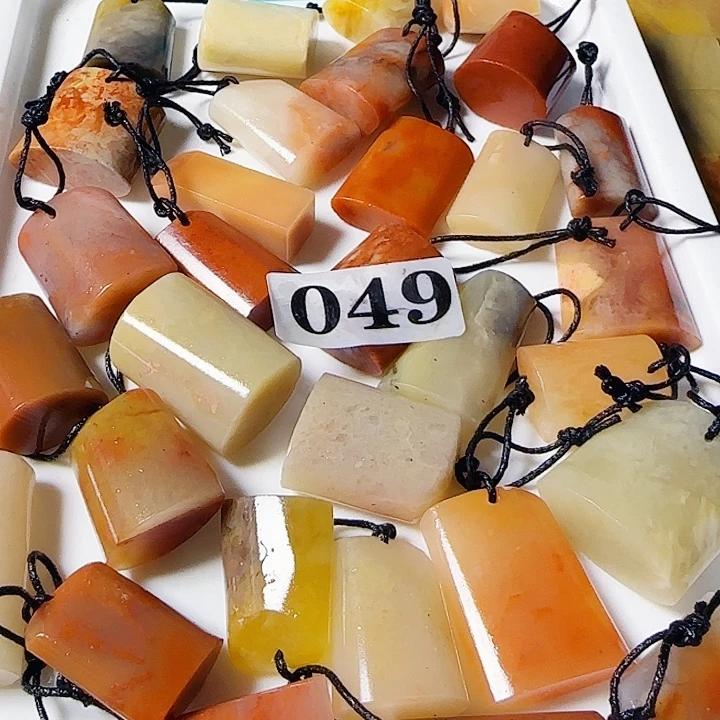 印石青田石老挝石椭圆随形印章30个88元，尺寸2-3多公分