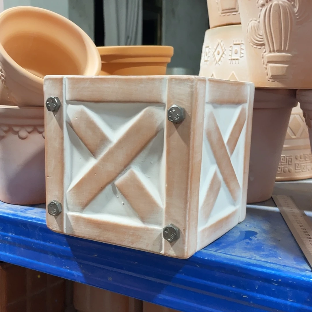 口16×16    超级玛丽箱子小号发1