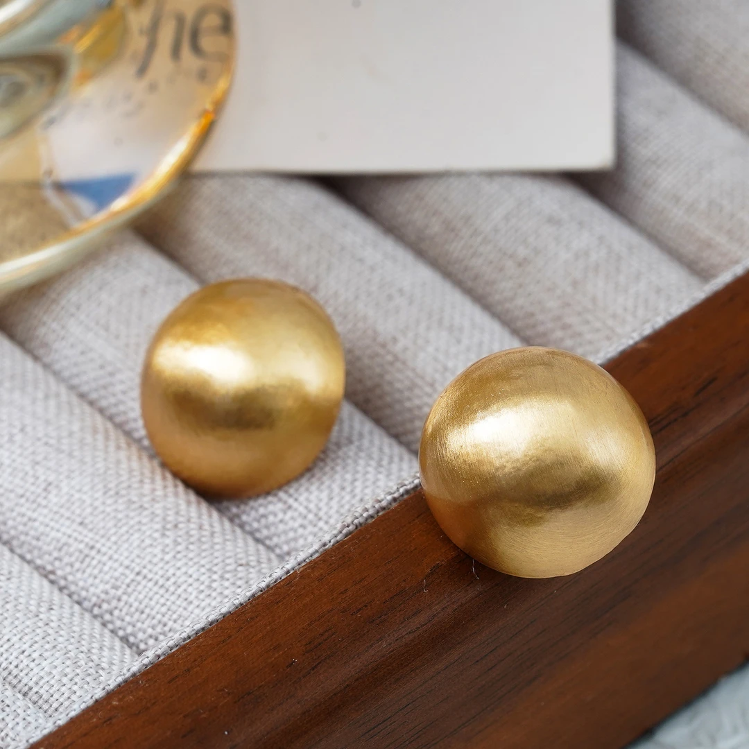 合金合成锆石耳饰 高级感哑光金属耳钉女小众复古个性简约百搭气