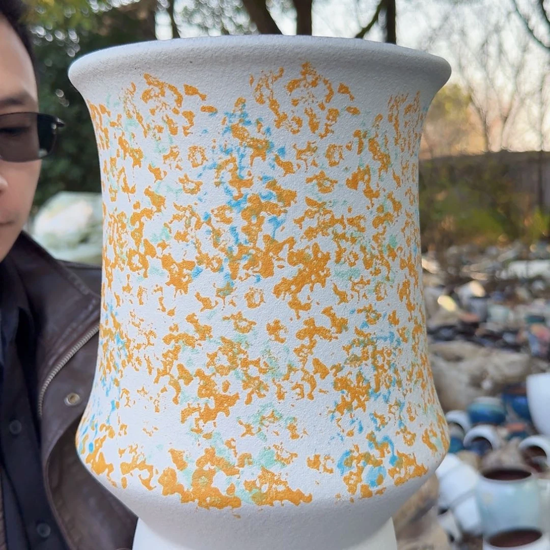 紫砂花盆口20高31（一个束腰黄色姹寂