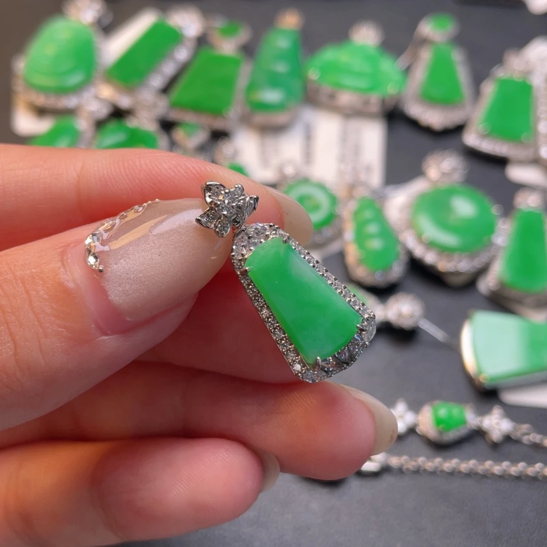 翡翠银S925镶嵌颈饰