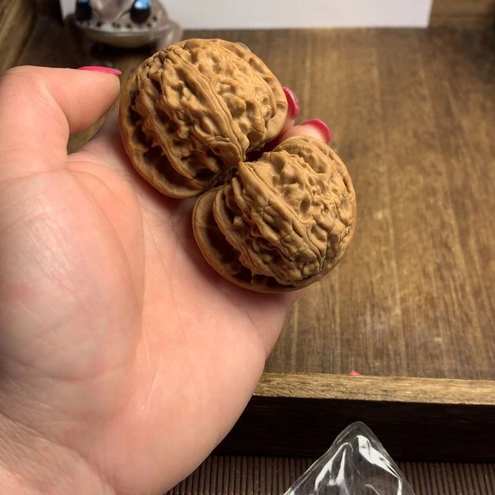 文玩核桃吊坠N****o粗筋