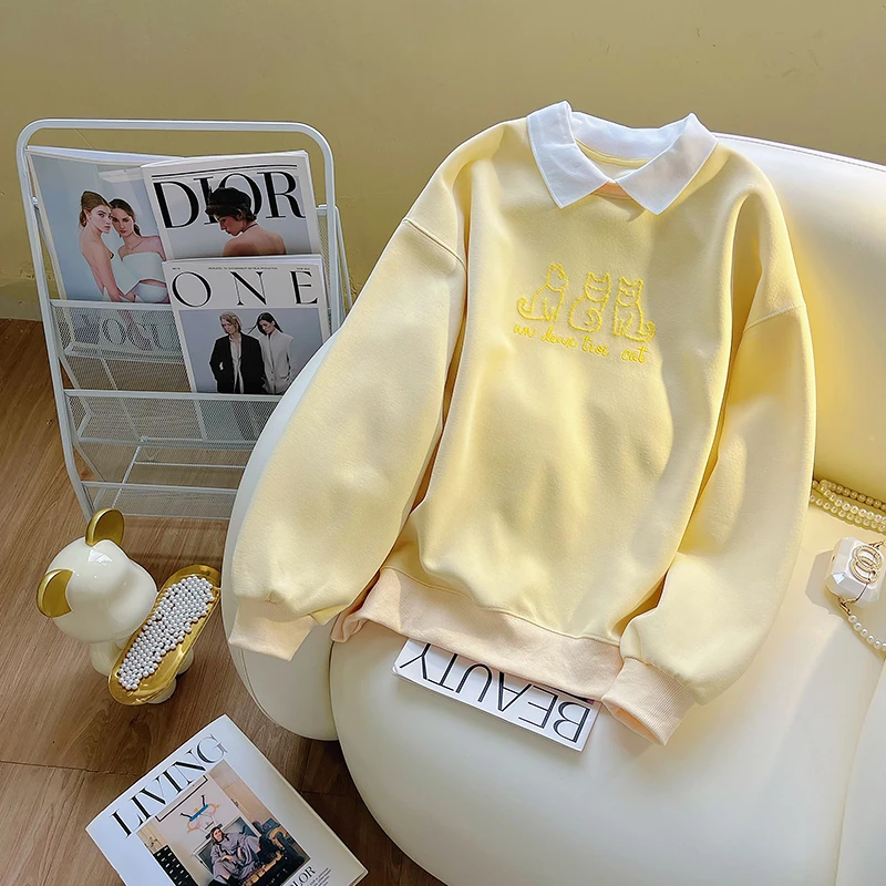 柠檬黄显白休闲Polo翻领上衣女秋冬2025新款洋气时尚卡通图案卫衣