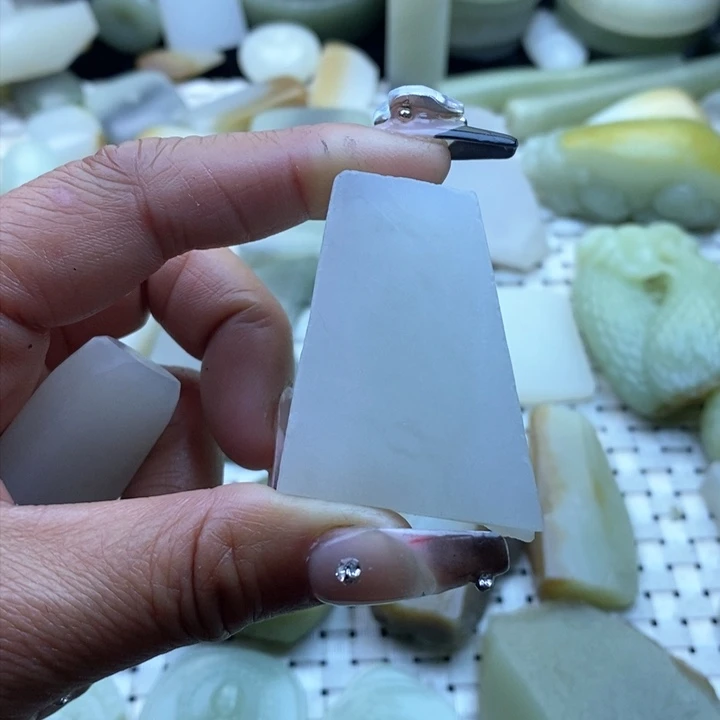 和田玉和田玉青海料未镶嵌P****g