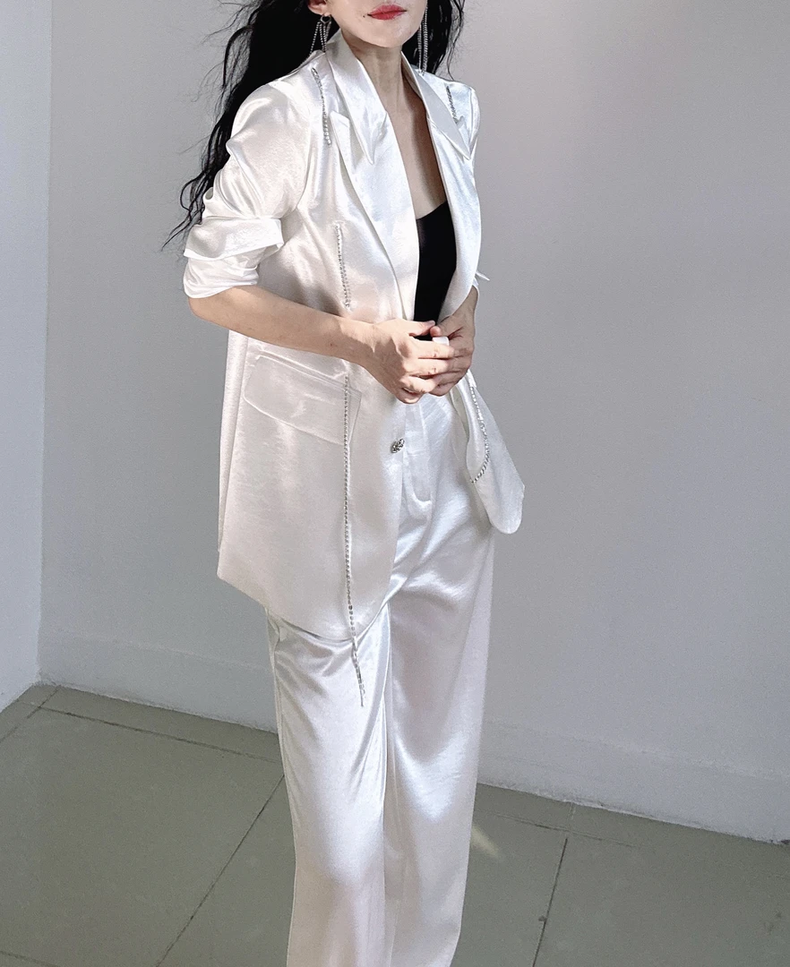 786/2025新款流行链条纯色西服套装/欧盼全品