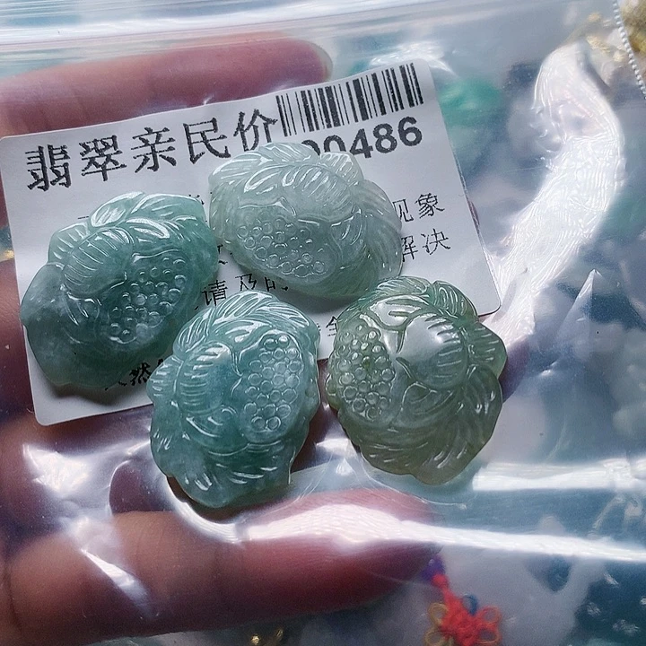 翡翠未镶嵌颈饰000000486