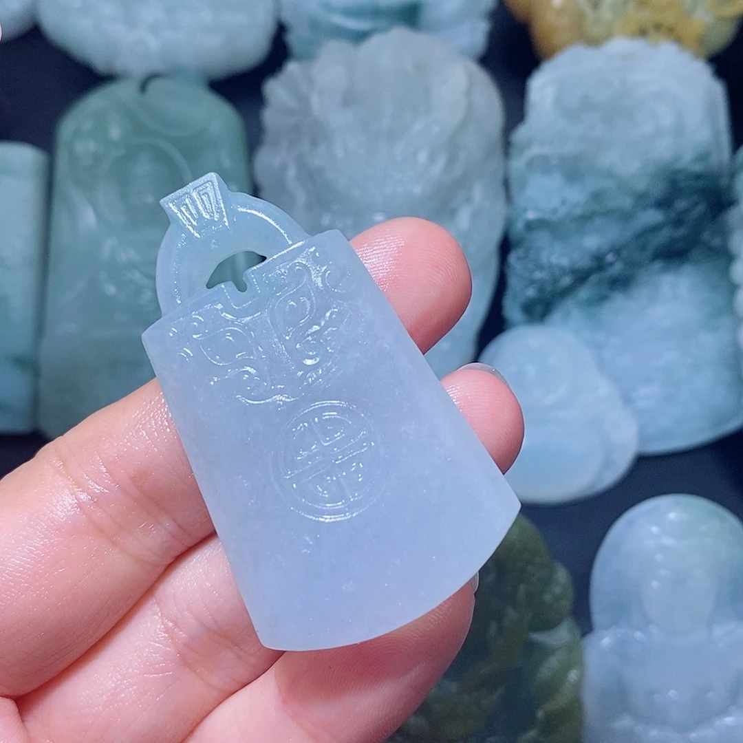 定制翡翠未镶嵌膳*翡翠