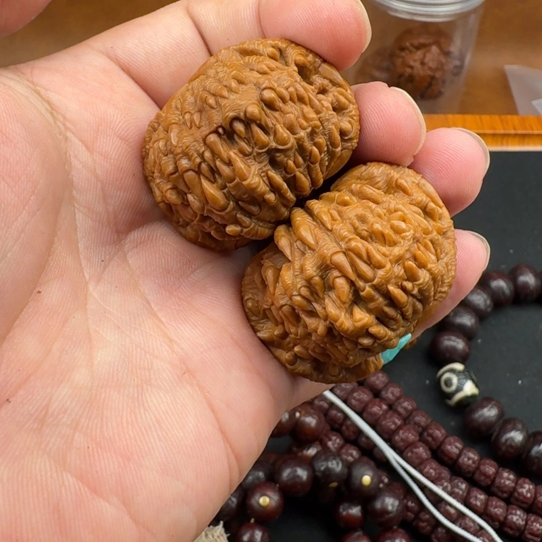 李****吊坠金刚菩提雕刻吞噬