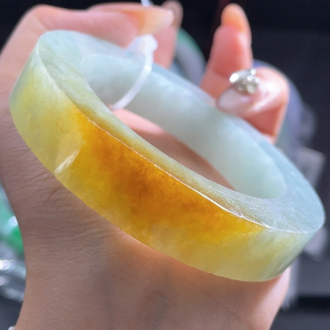 未镶嵌手镯定制翡翠