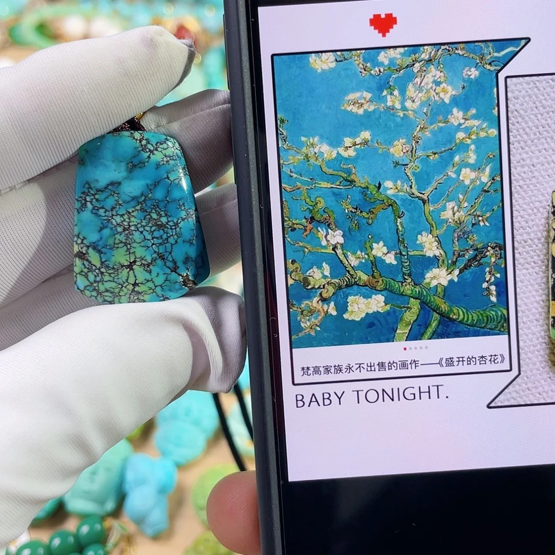 绿松石未镶嵌珠宝奇石